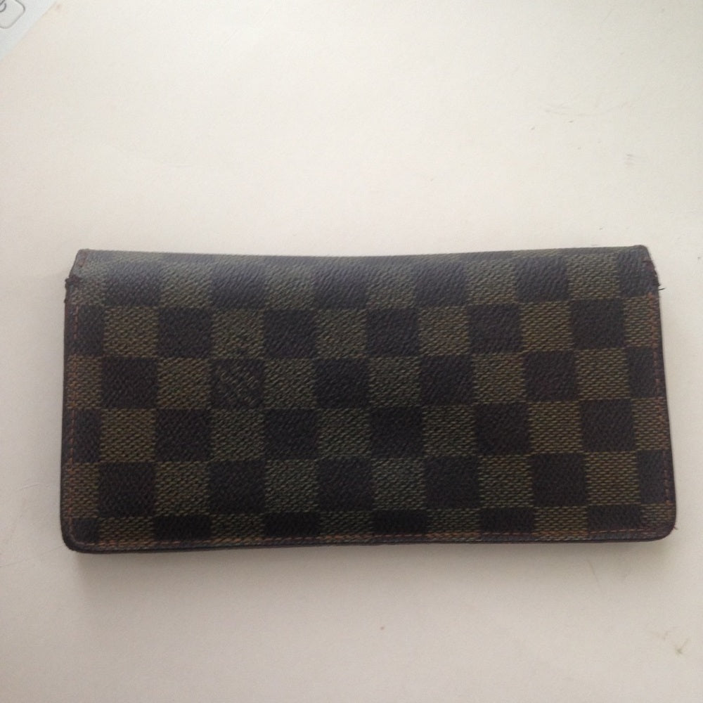 Louis Vuitton, Damier Ebene Long Wallet 7.5 x 4in