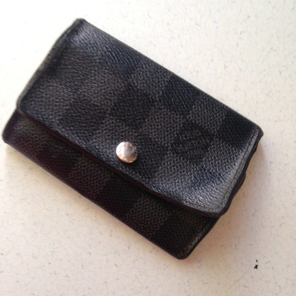 Louis Vuitton, Damier Graphite 6-Hooks Key Case