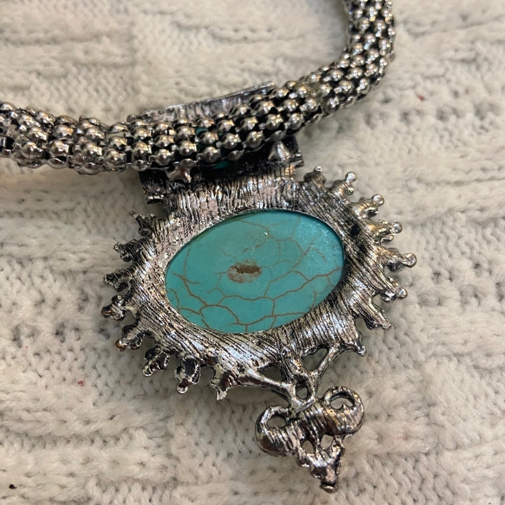 Silver Faux Turquoise Silver 20in Tone Necklace