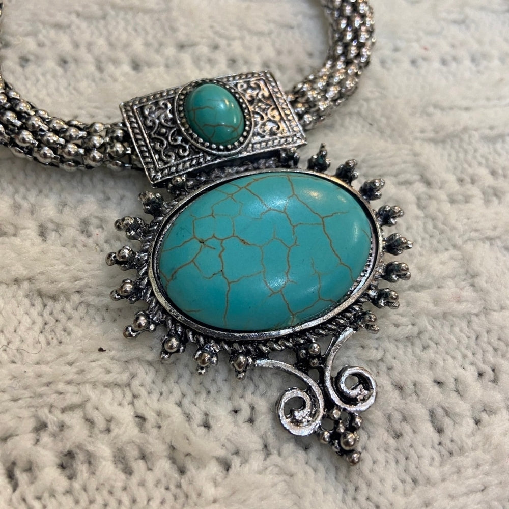 Silver Faux Turquoise Silver 20in Tone Necklace