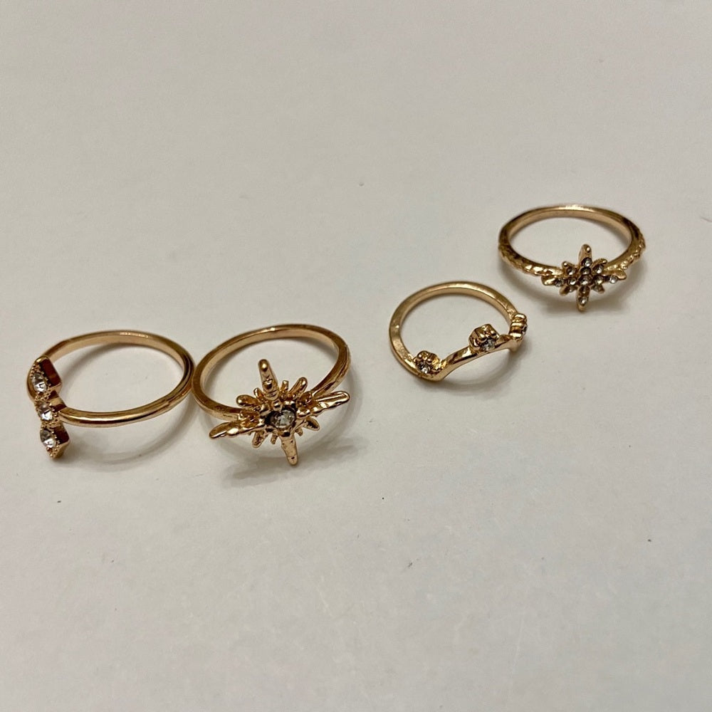 Vintage 4pc Gold Tiny Rings