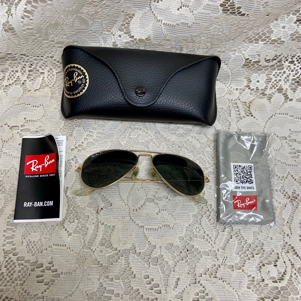 Ray-Ban. Iridescent Blue - Black Sunglasses