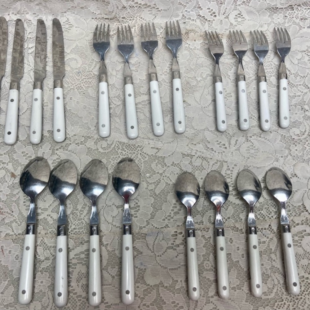 Vintage, Carnival, Thailand, Good Quality 20-pc Blue Willow Flatware, Svc for 4