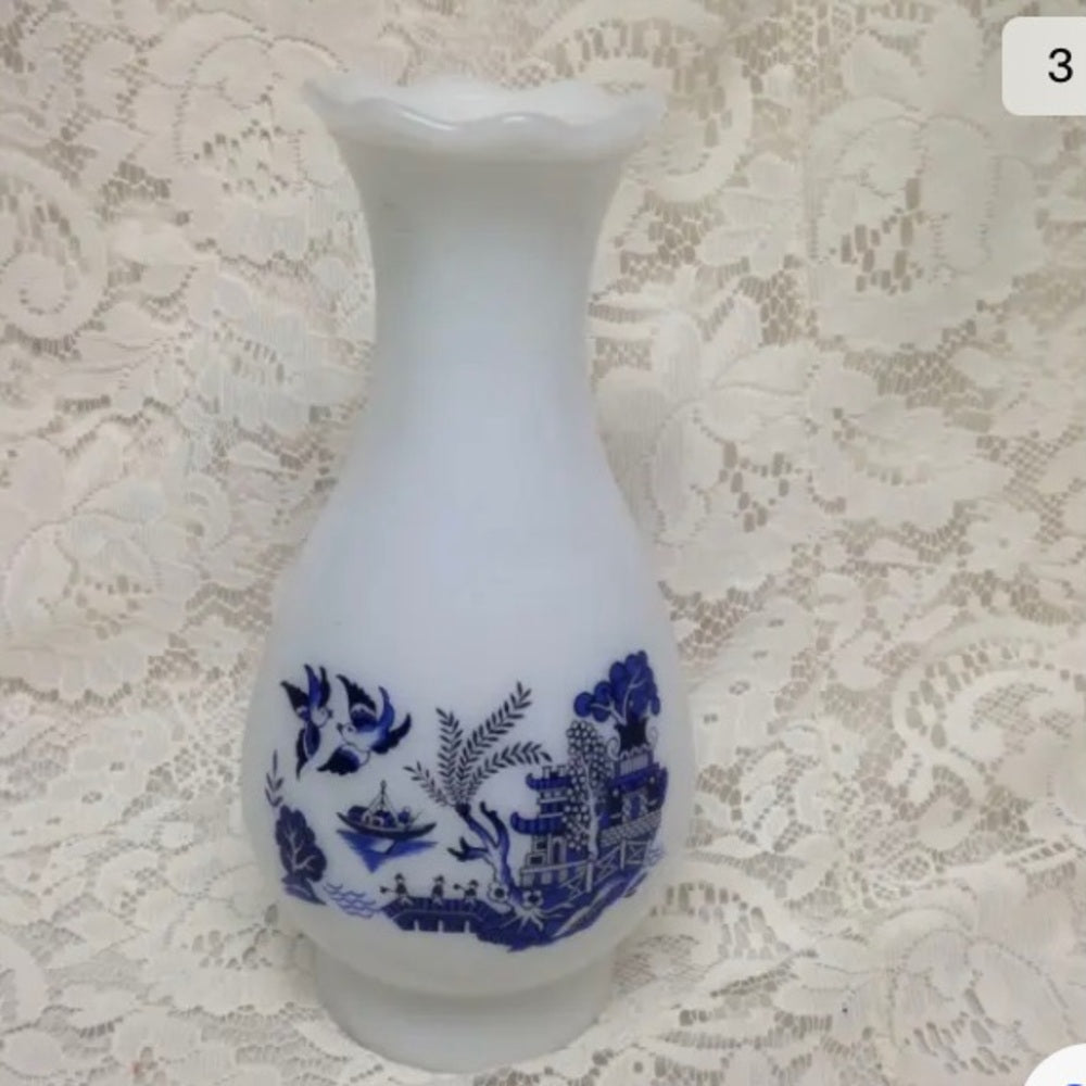 Vintage, Blue Willow Large Milk Glass Chimney 10in H x 5.5in W