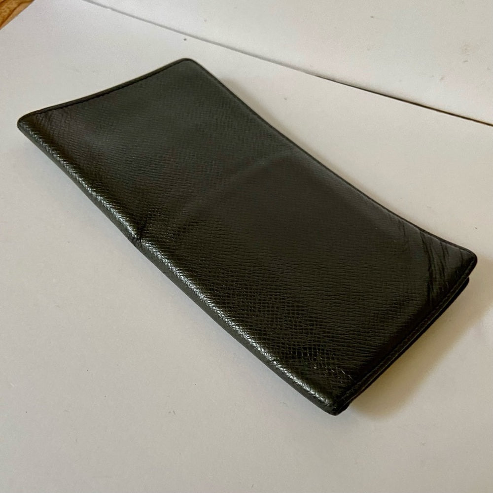 Louis Vuitton, Black Taiga Leather Unisex Long Wallet 7.5 x 4in