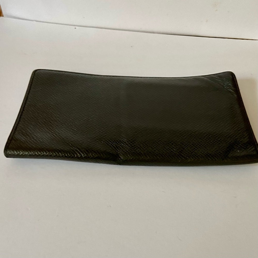 Louis Vuitton, Black Taiga Leather Unisex Long Wallet 7.5 x 4in