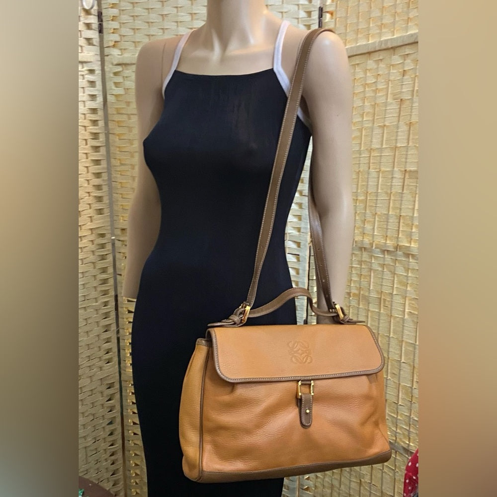 Authentic Loewe, Spain Tan Leather Shoulder Bag