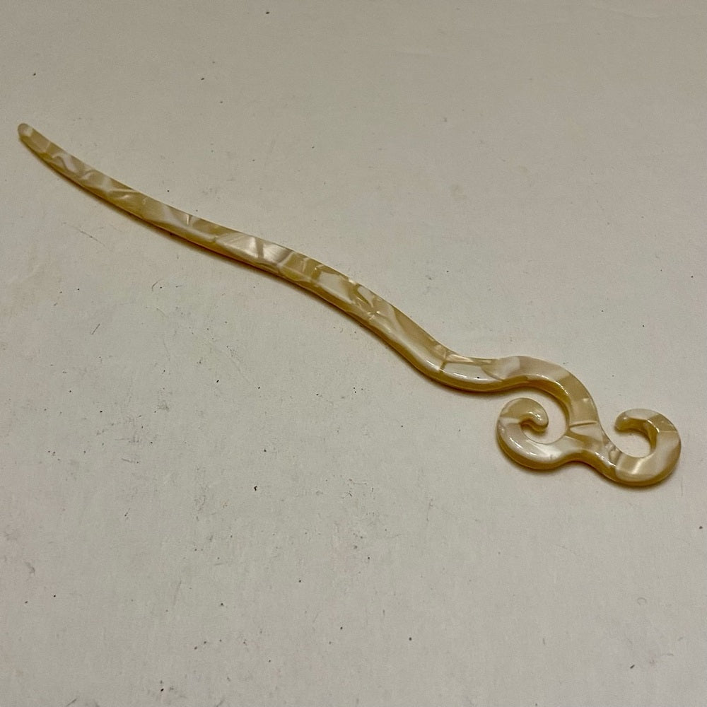 Vintage, Creamy Beige Lucite Hair Accent Pin or Accessory 7in x 1in