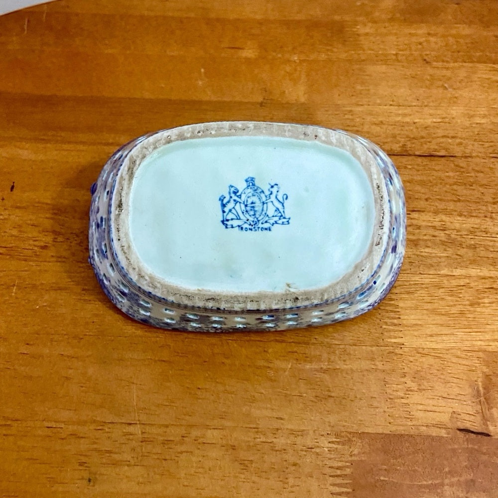 Variant Blue Willow Medium, Ironstone Twin Handled Bread Basket