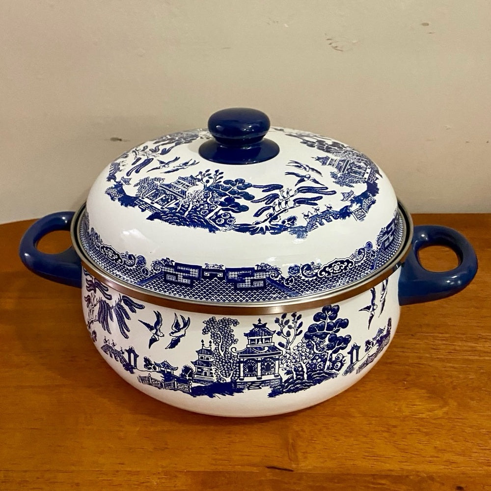 Heritage Mint, Blue Willow, Enamel, Large, Dutch Oven w/ Lid 8in x 14inW x 10inD