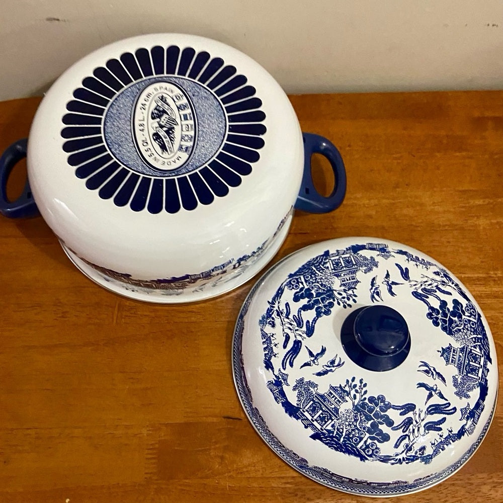 Heritage Mint, Blue Willow, Enamel, Large, Dutch Oven w/ Lid 8in x 14inW x 10inD