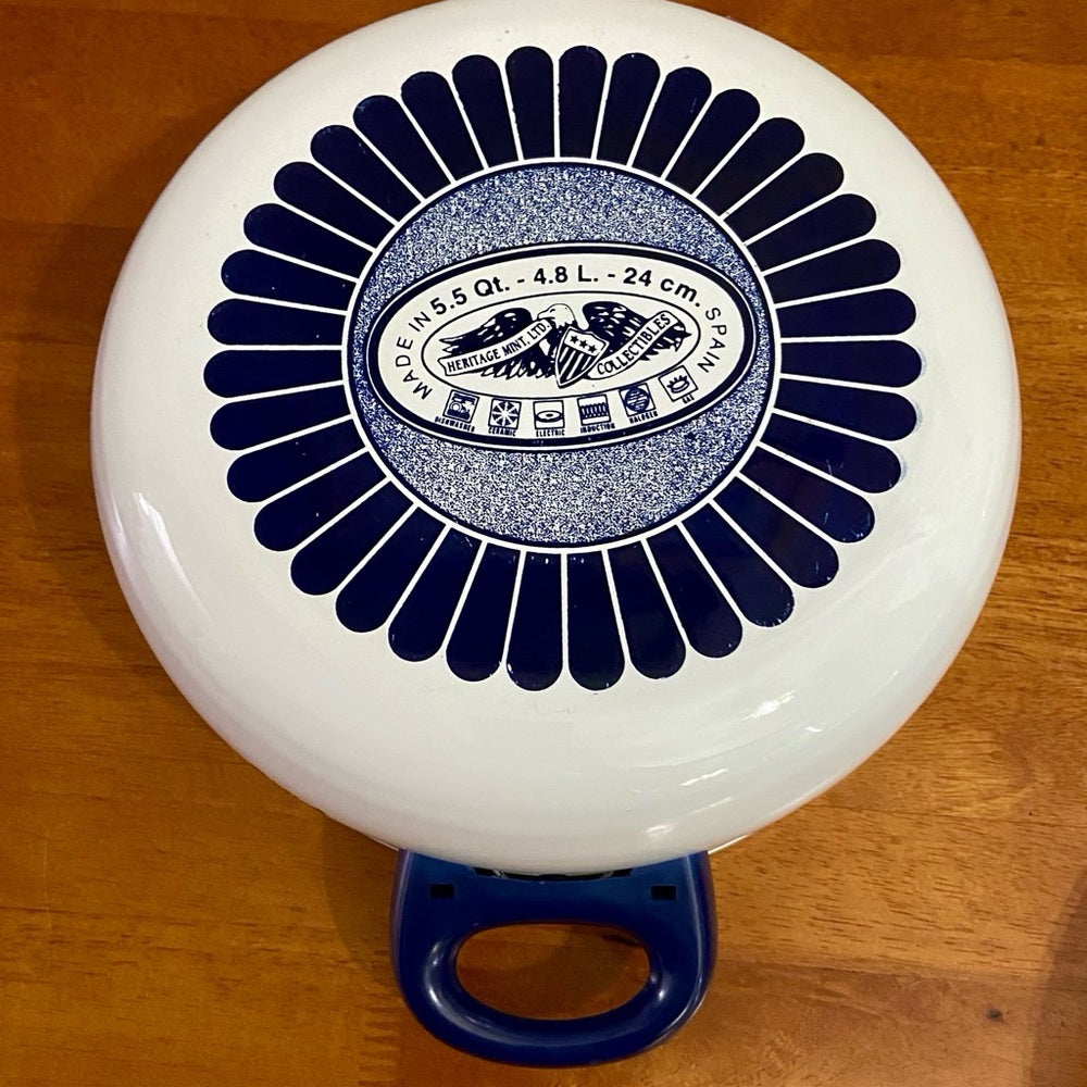 Heritage Mint, Blue Willow, Enamel, Large, Dutch Oven w/ Lid 8in x 14inW x 10inD
