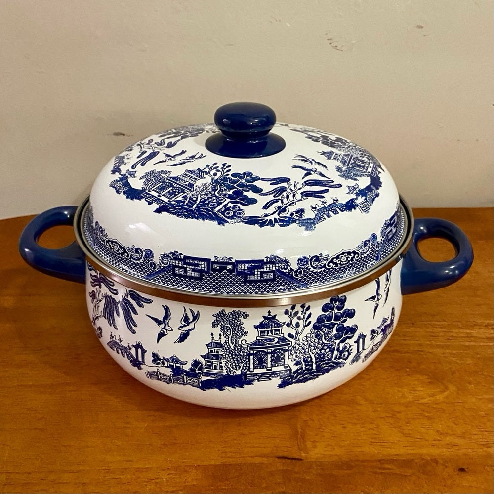 Heritage Mint, Blue Willow, Enamel, Large, Dutch Oven w/ Lid 8in x 14inW x 10inD