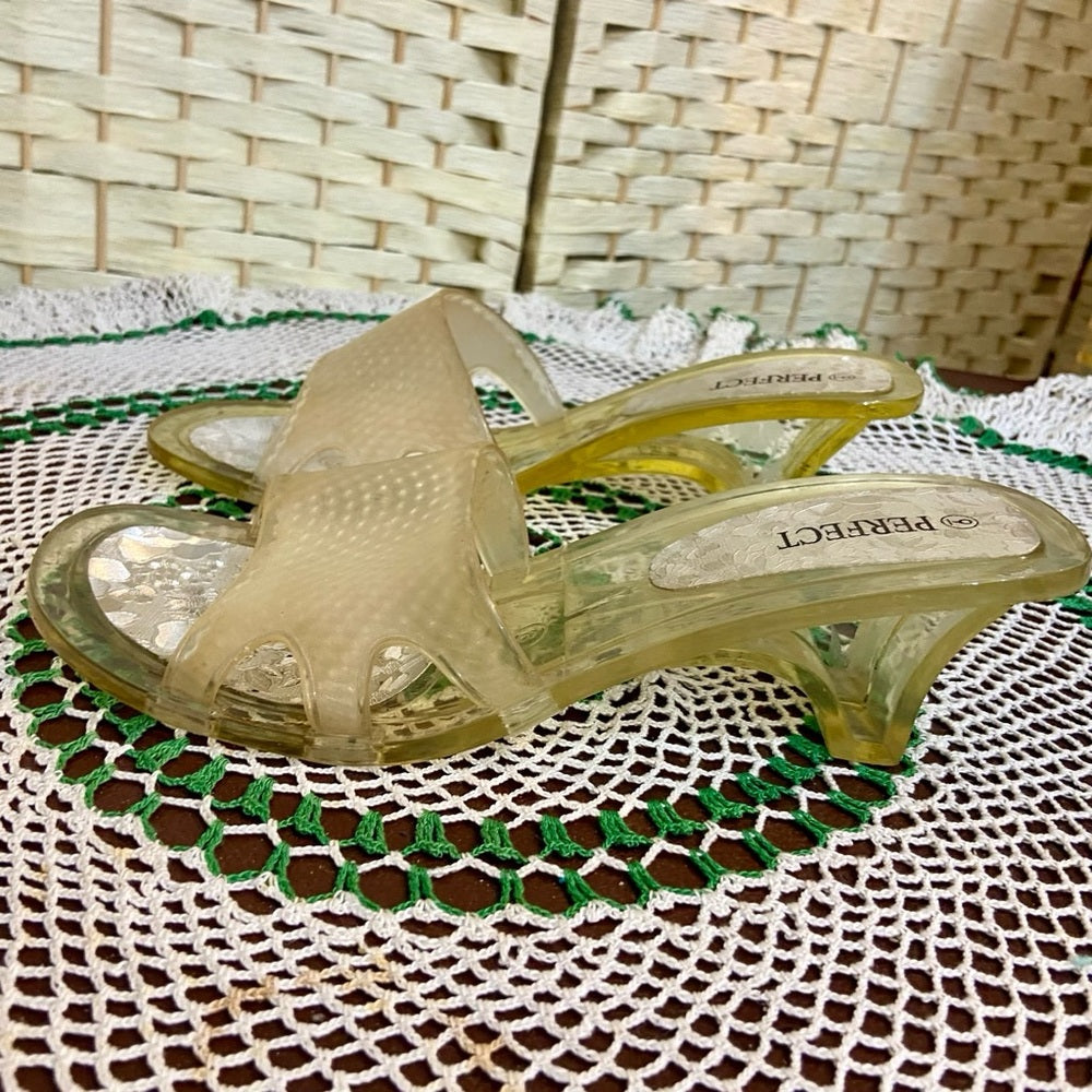Perfect, Clear Plastic Kitten Low Heels Sandals Size-9