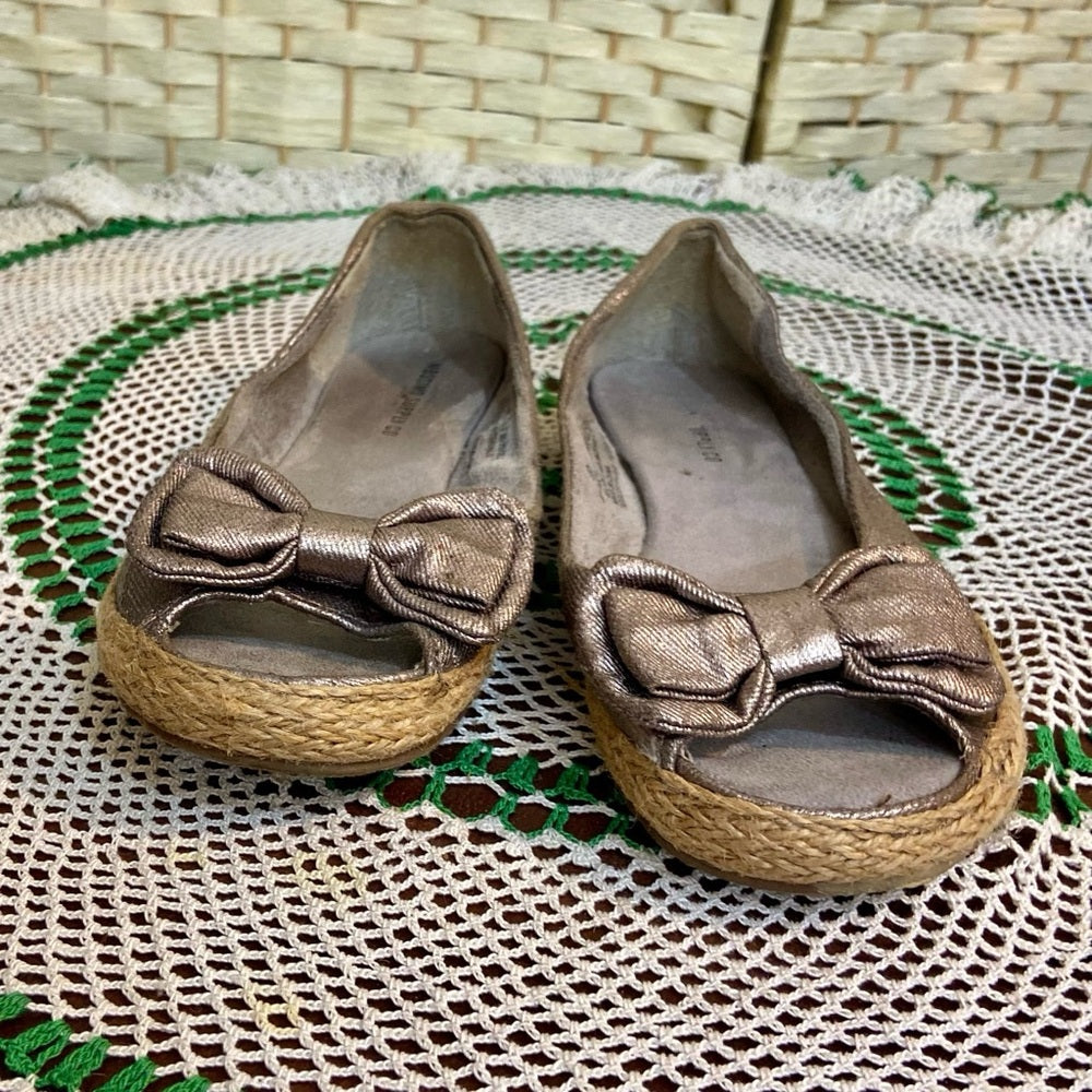Mossimo Metallic Gold-Silver Open Toe Bow Flat Shoes-Loafers