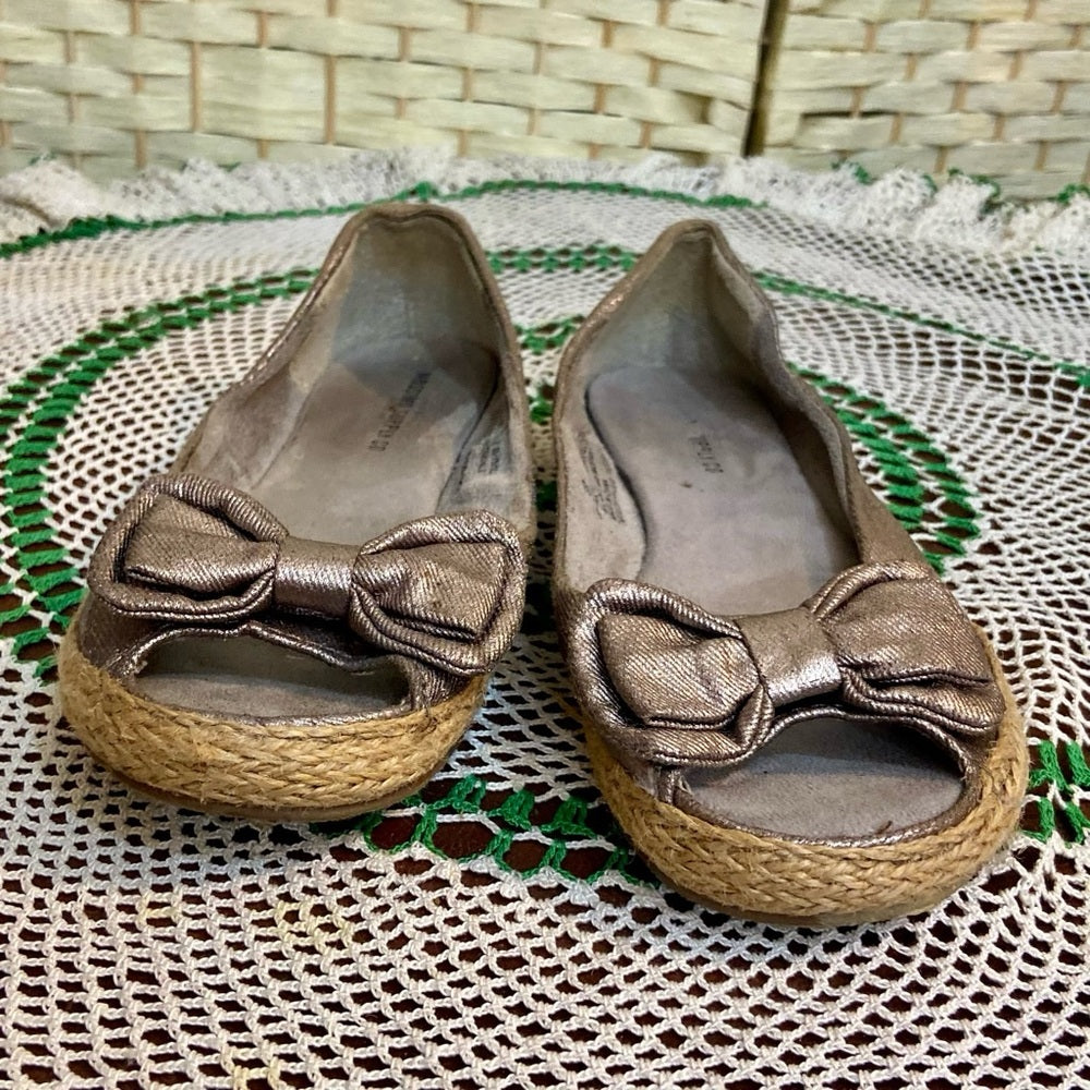 Mossimo Metallic Gold-Silver Open Toe Bow Flat Shoes-Loafers