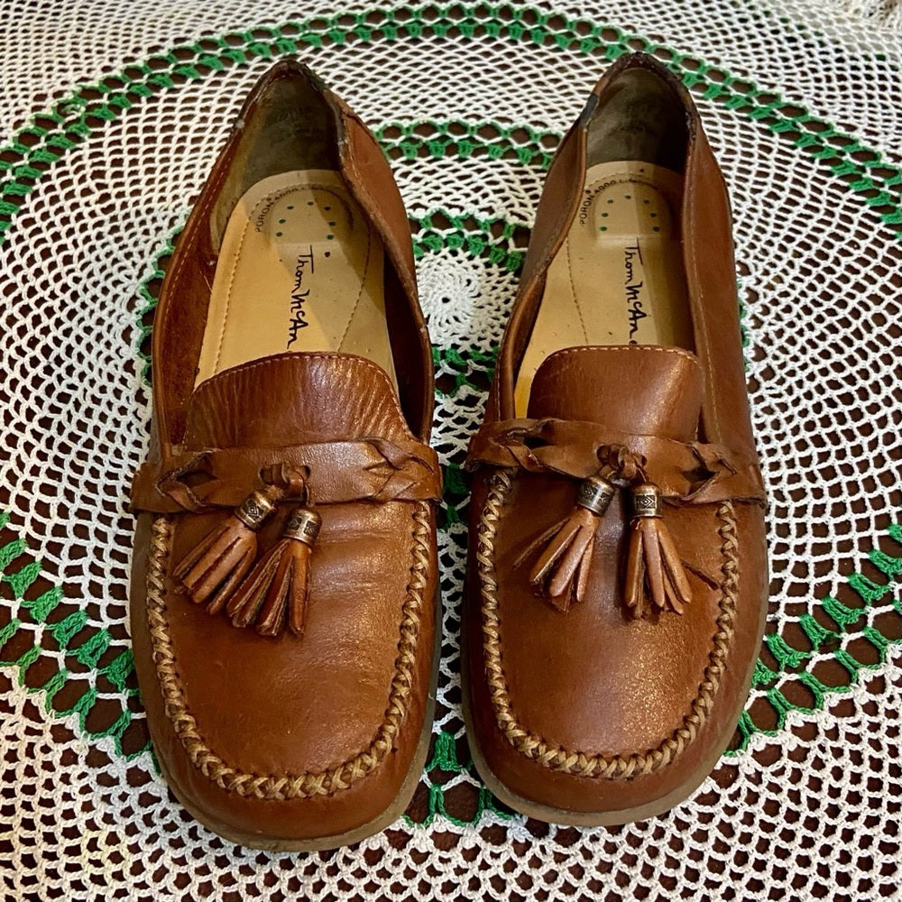 Thom McAn Brown Leather Flat Shoes - Loafers Size 8W