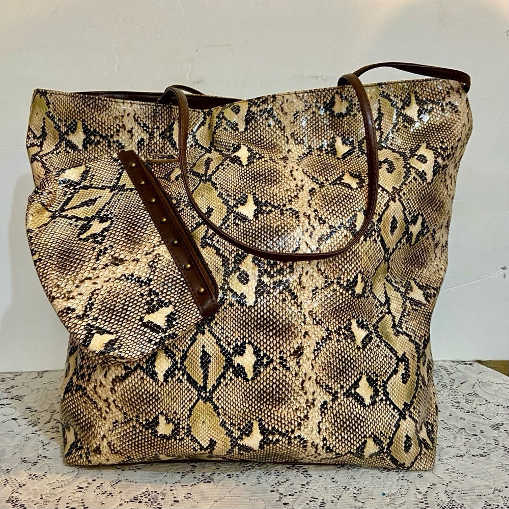 DSW 2-pc Faux Snakeskin Tote/ Weekender Bag with Coin-Key Wallet 15.5inx13inx4.5