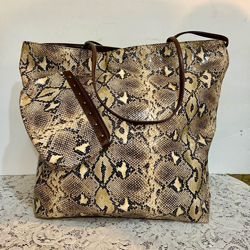 DSW 2-pc Faux Snakeskin Tote/ Weekender Bag with Coin-Key Wallet 15.5inx13inx4.5