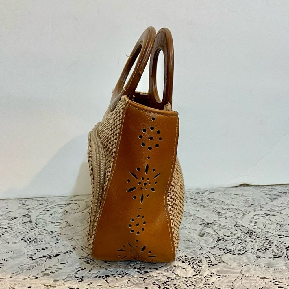 Rosetti Beige Straw- Brown Leather Trim Handbag-Crossbody. (9.5in x 6in x 3in)