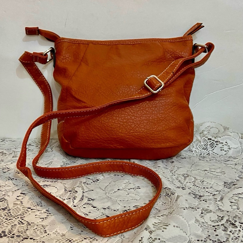 Rosetti Orange Faux Leather Handbag-Crossbody. (8.5in x 8in x 2.5in)