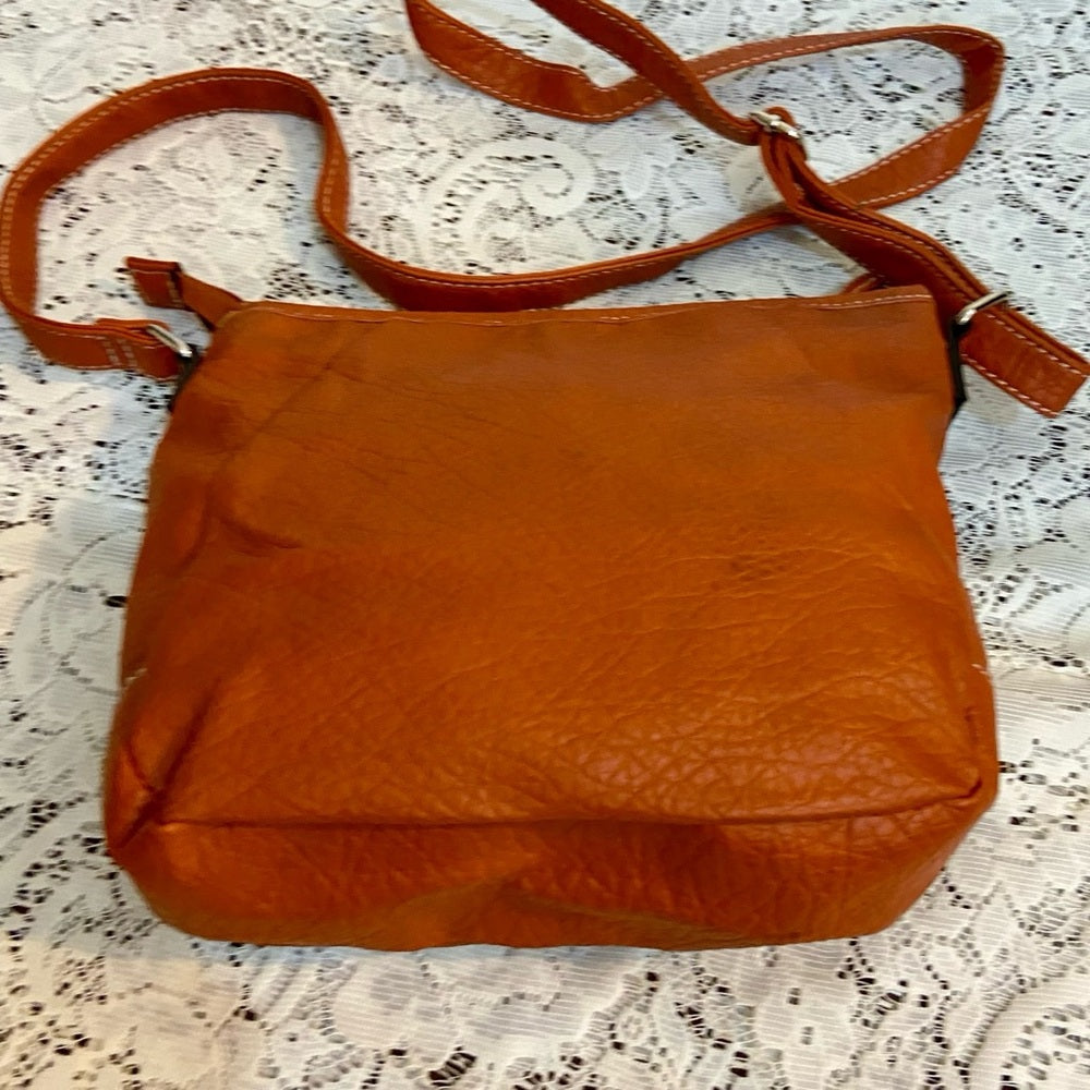 Rosetti Orange Faux Leather Handbag-Crossbody. (8.5in x 8in x 2.5in)