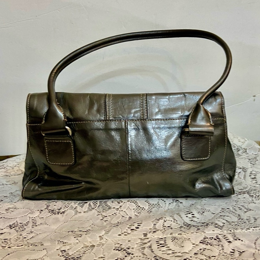 East 5th Metallic Silver Faux Leather Handbag. (13.5in x 7.5in x 3.5in)