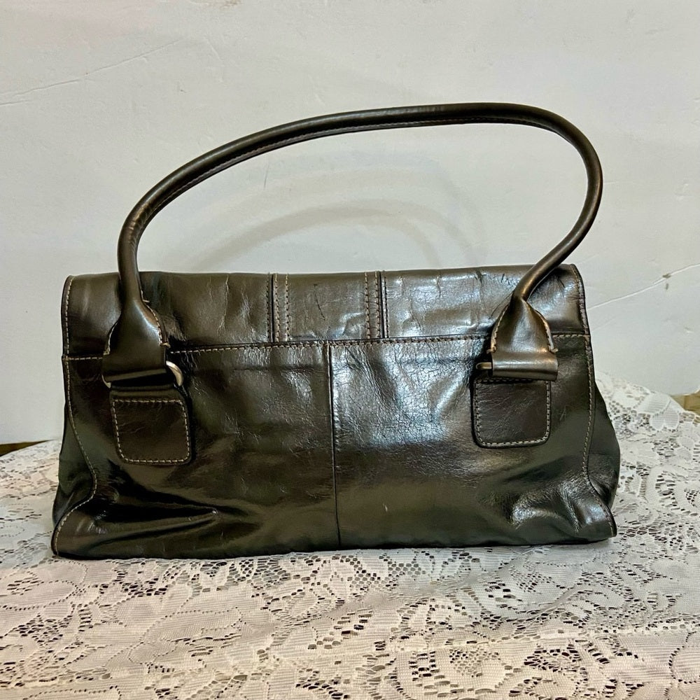East 5th Metallic Silver Faux Leather Handbag. (13.5in x 7.5in x 3.5in)