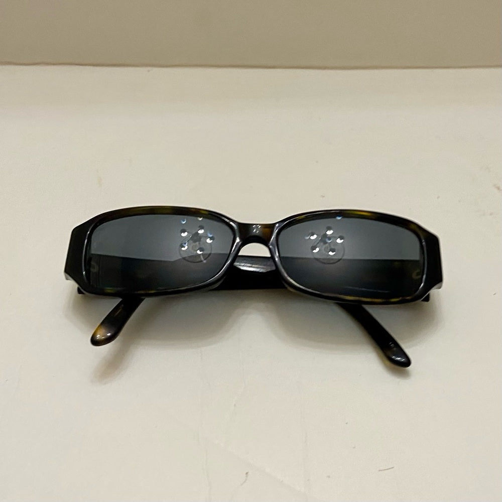 Fendi, Brown Tortoise Sunglasses with Gold Floral Design F924 215 135