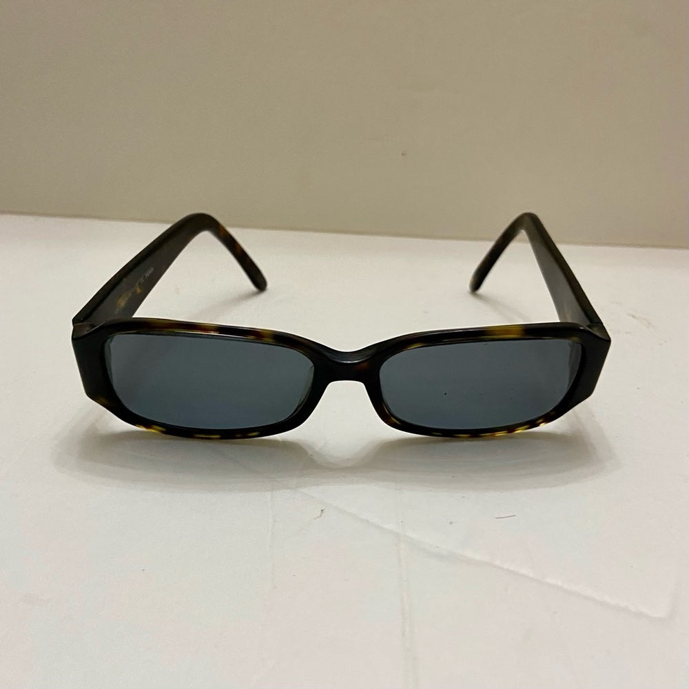 Fendi, Brown Tortoise Sunglasses with Gold Floral Design F924 215 135