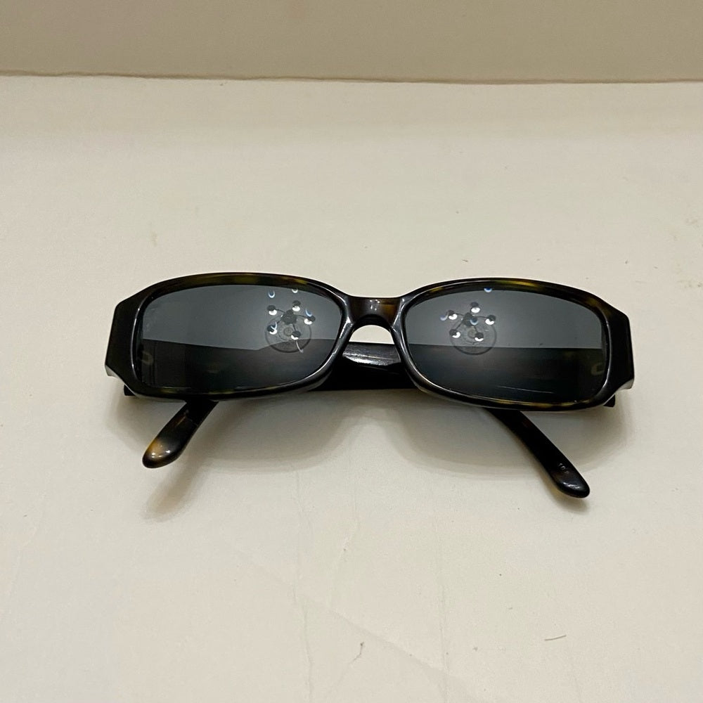 Fendi, Brown Tortoise Sunglasses with Gold Floral Design F924 215 135
