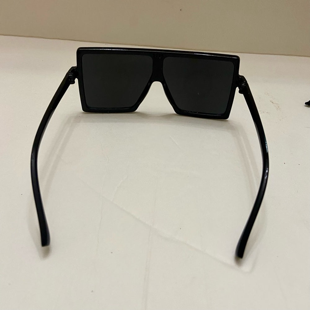Black Mirrored Kid’s Sunglasses