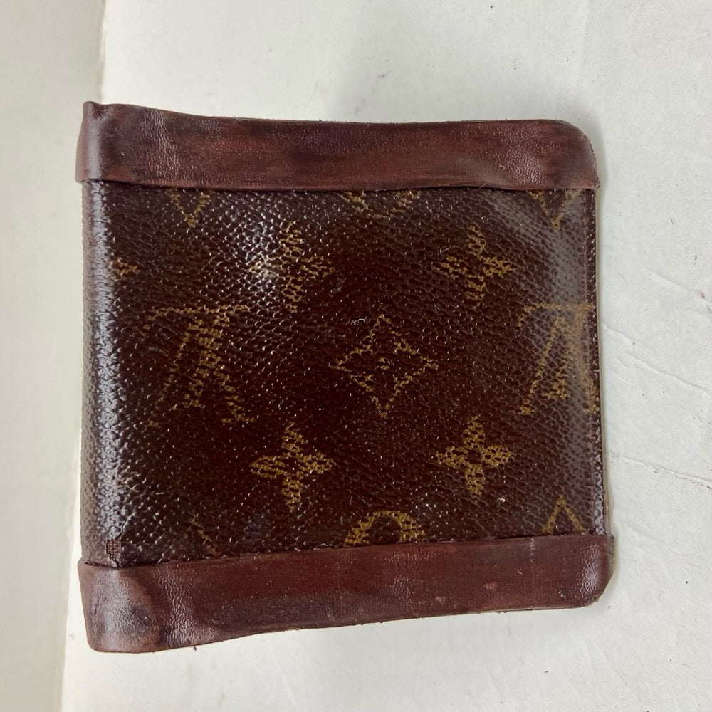 Vintage Louis Vuitton Men's Credit Card Wallet 4inx4in (CT0081)