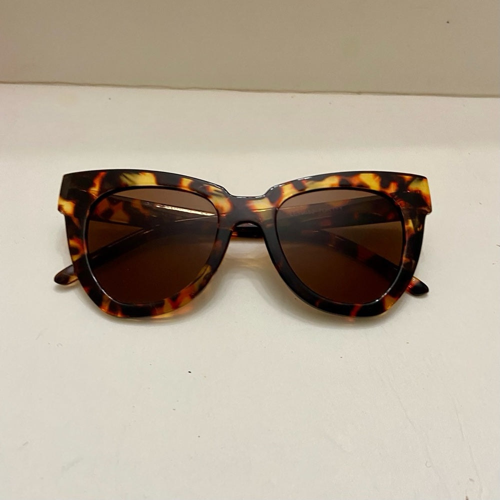 Vintage, Cat Eye Brown Tortoise Large Sunglasses -LE19052 UV400