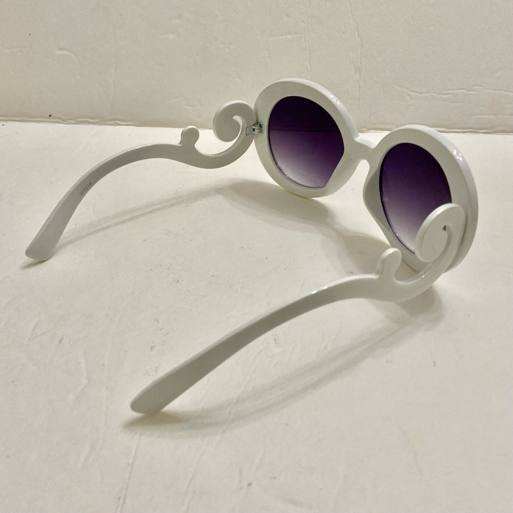 Elegant, High Fashion White Round Sunglasses