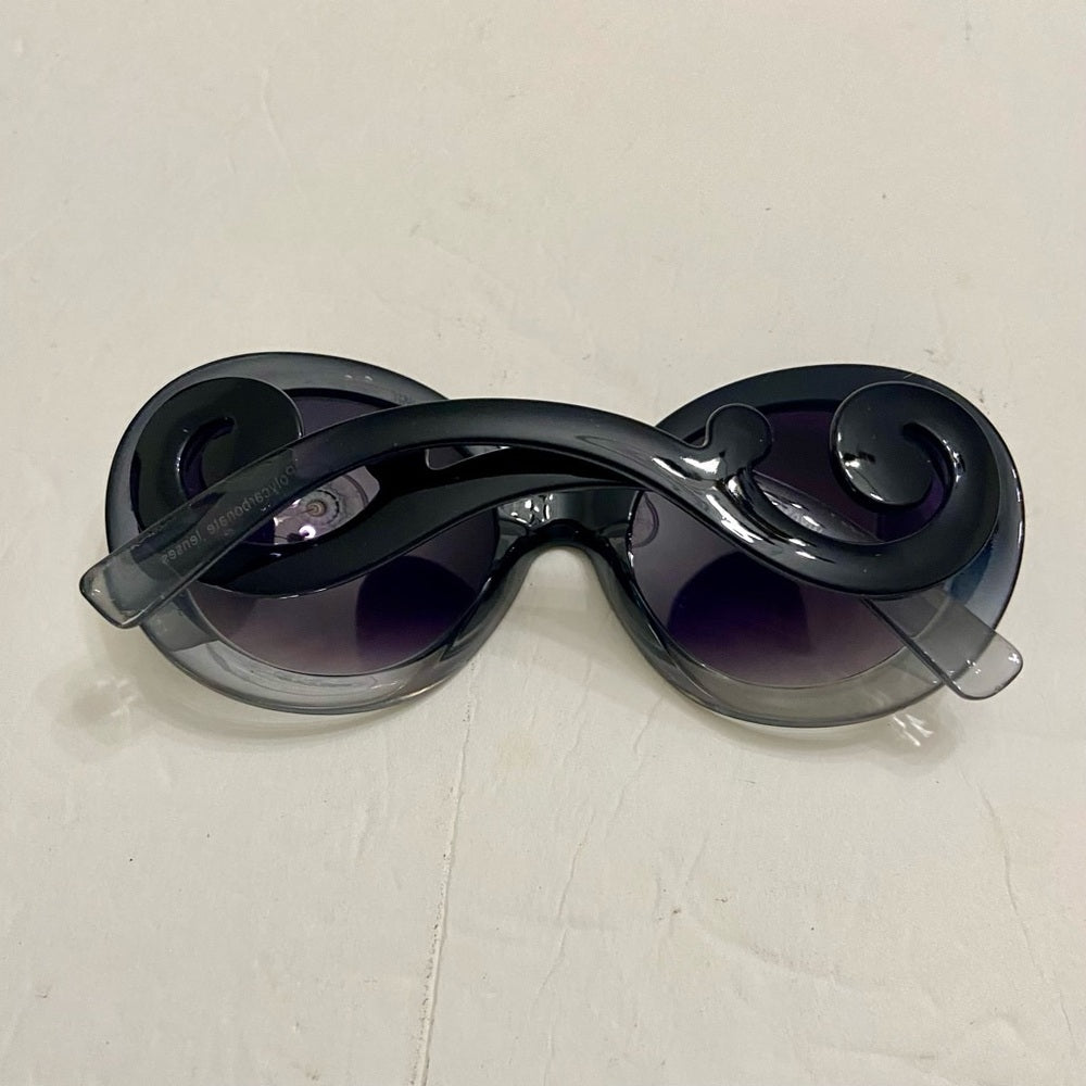 Elegant High Fashion Grayish Black Round Sunglasses