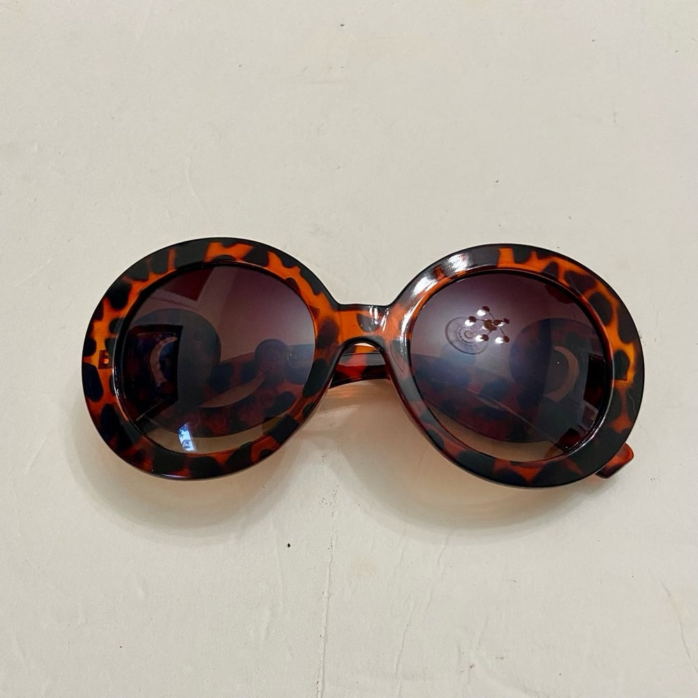 Elegant, High Fashion Leopard Brown Round Sunglasses with Rhinestones