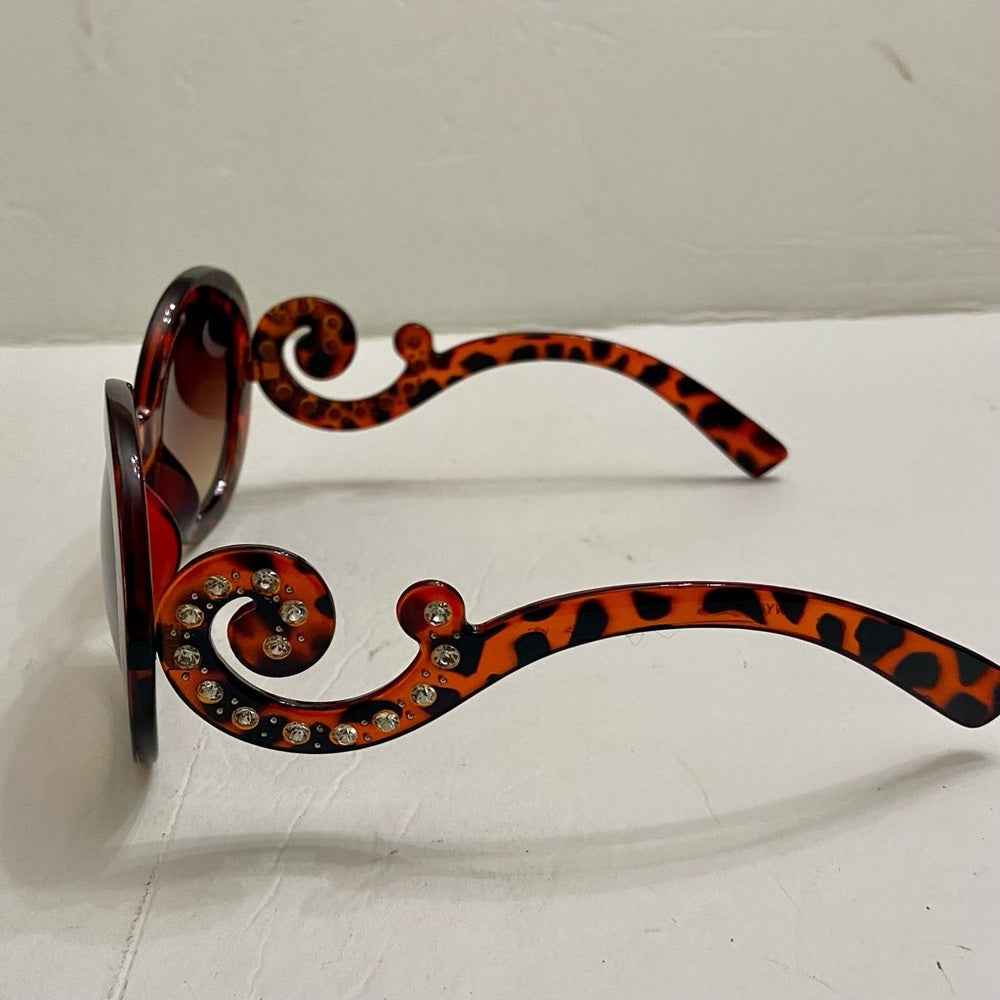 Elegant, High Fashion Leopard Brown Round Sunglasses with Rhinestones
