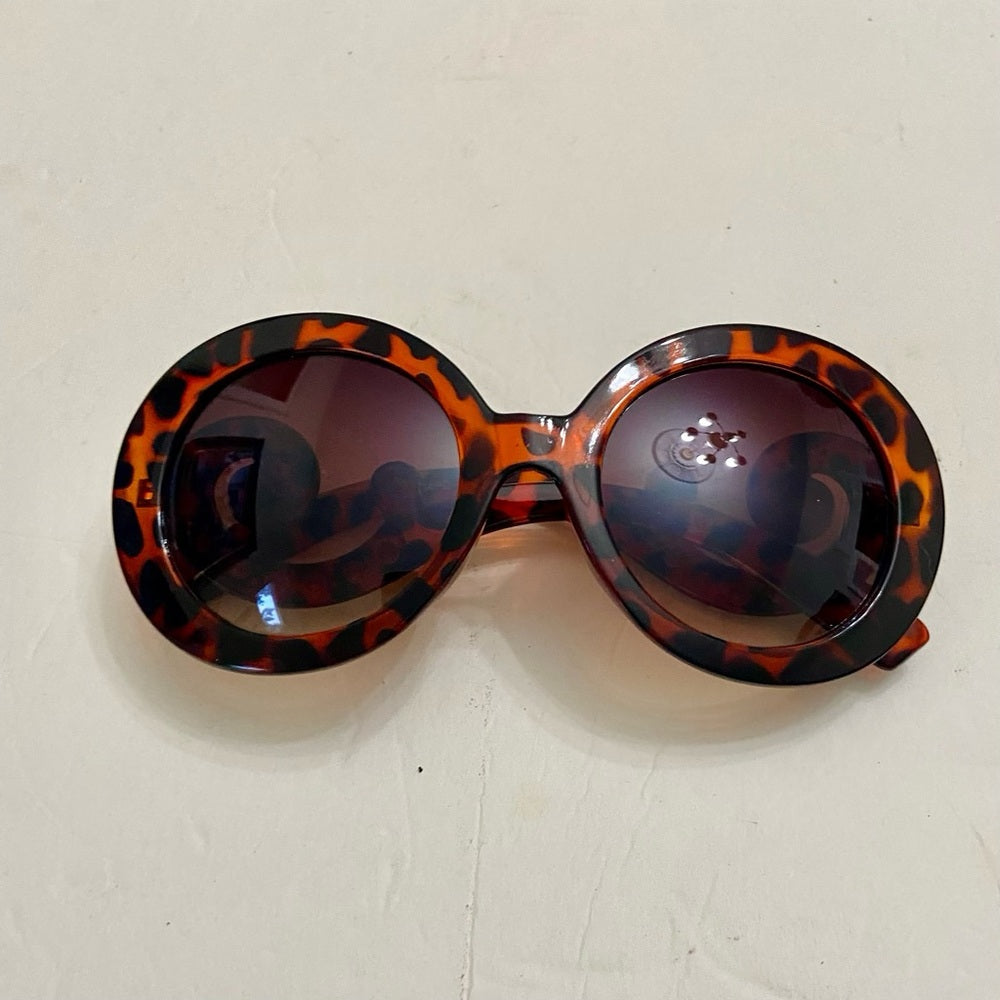 Elegant, High Fashion Leopard Brown Round Sunglasses with Rhinestones