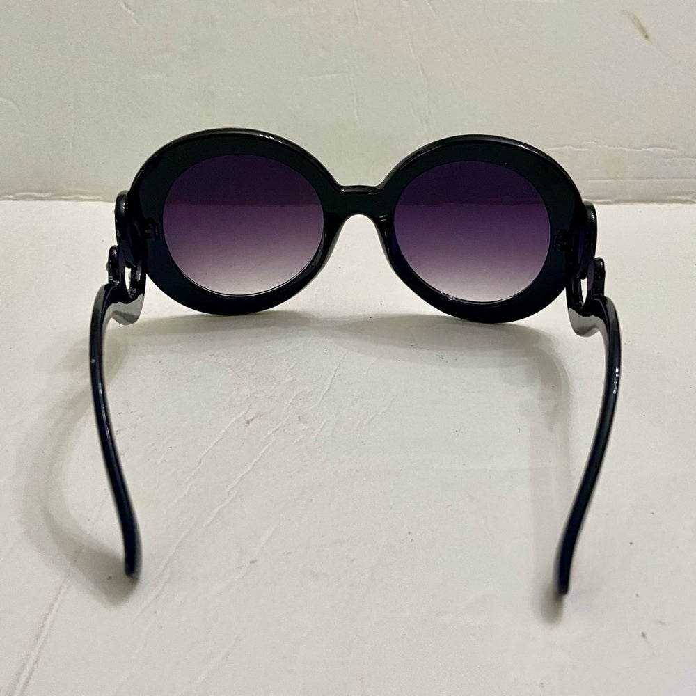 Elegant, High Fashion Black Round Sunglasses with Rhinestones