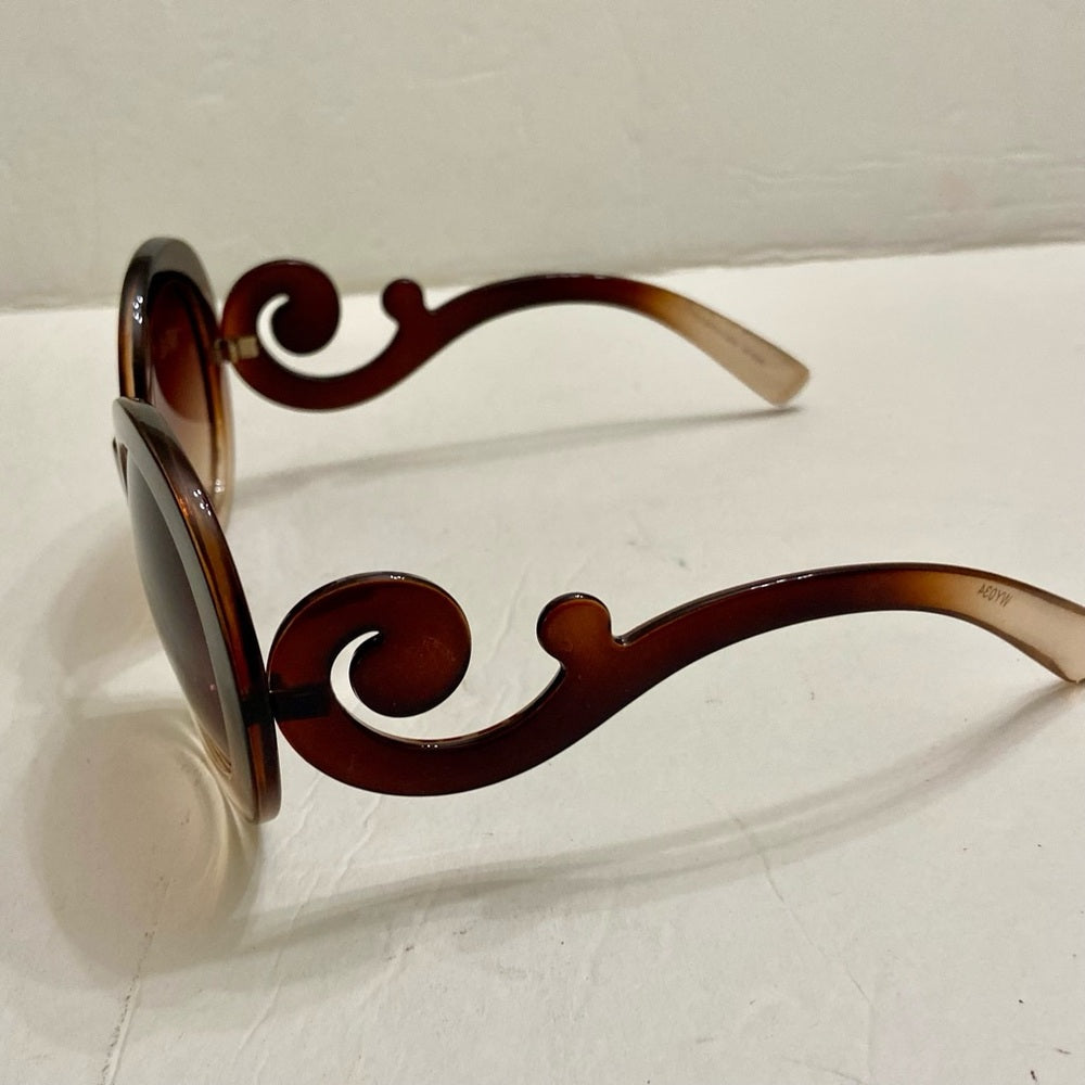 Elegant, Fashionable Smoky Brown Round Sunglasses