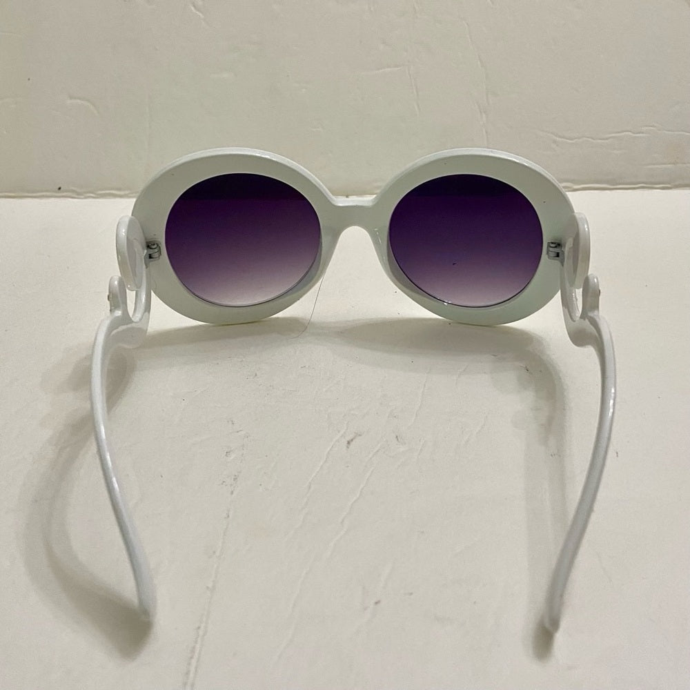 Elegant, Fashionable White Round Sunglasses with Rhinestones