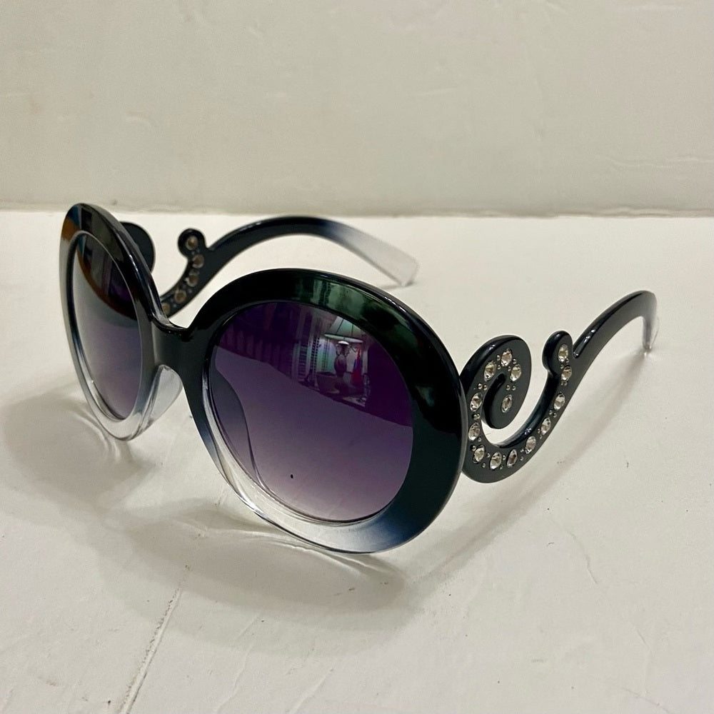 Elegant, Fashionable Smoky Gray Round Sunglasses with Rhinestones