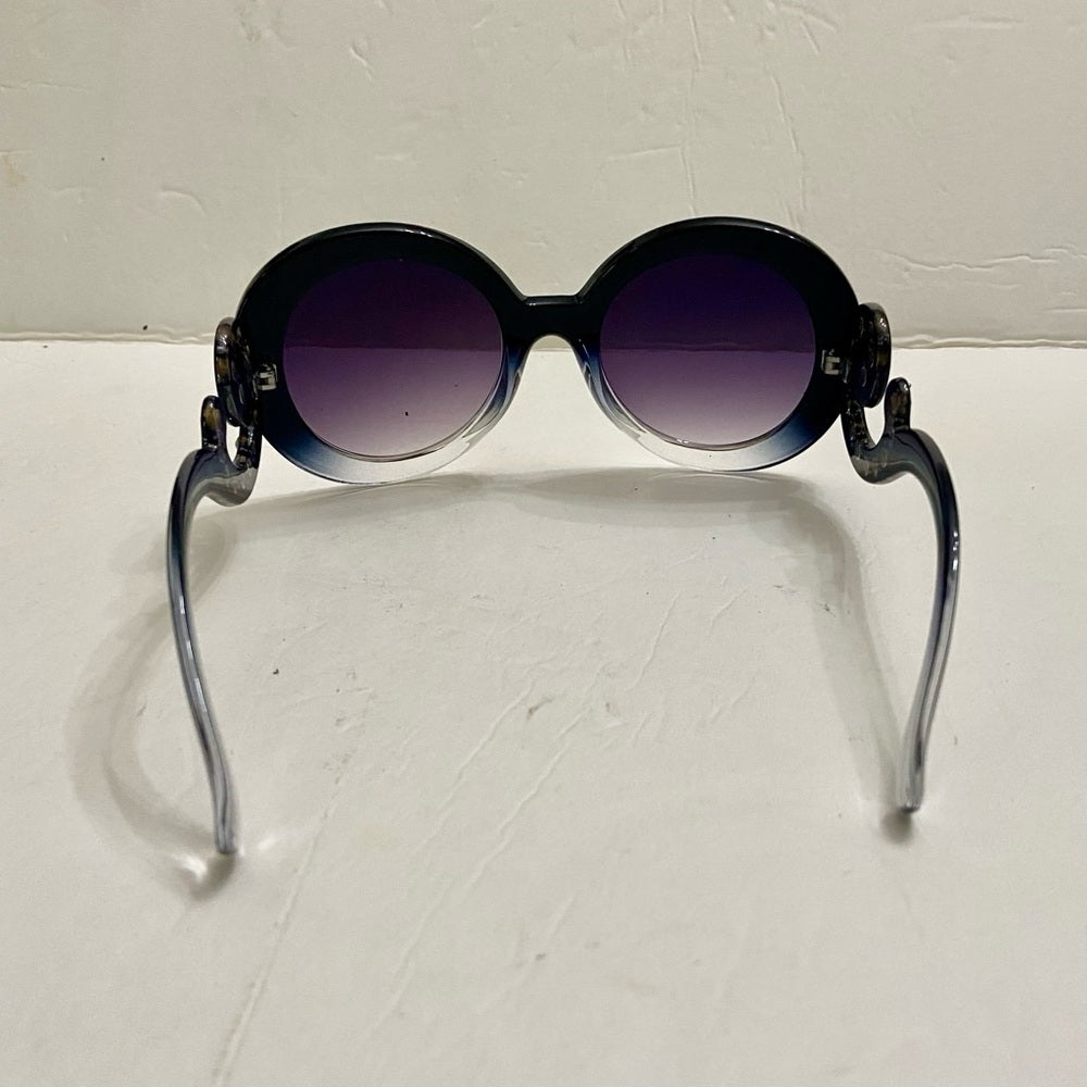 Elegant, Fashionable Smoky Gray Round Sunglasses with Rhinestones