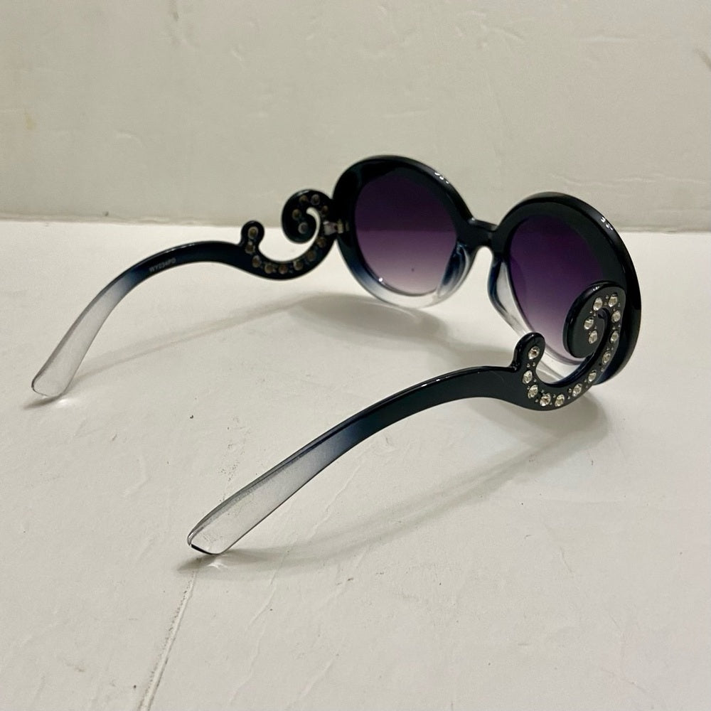 Elegant, Fashionable Smoky Gray Round Sunglasses with Rhinestones