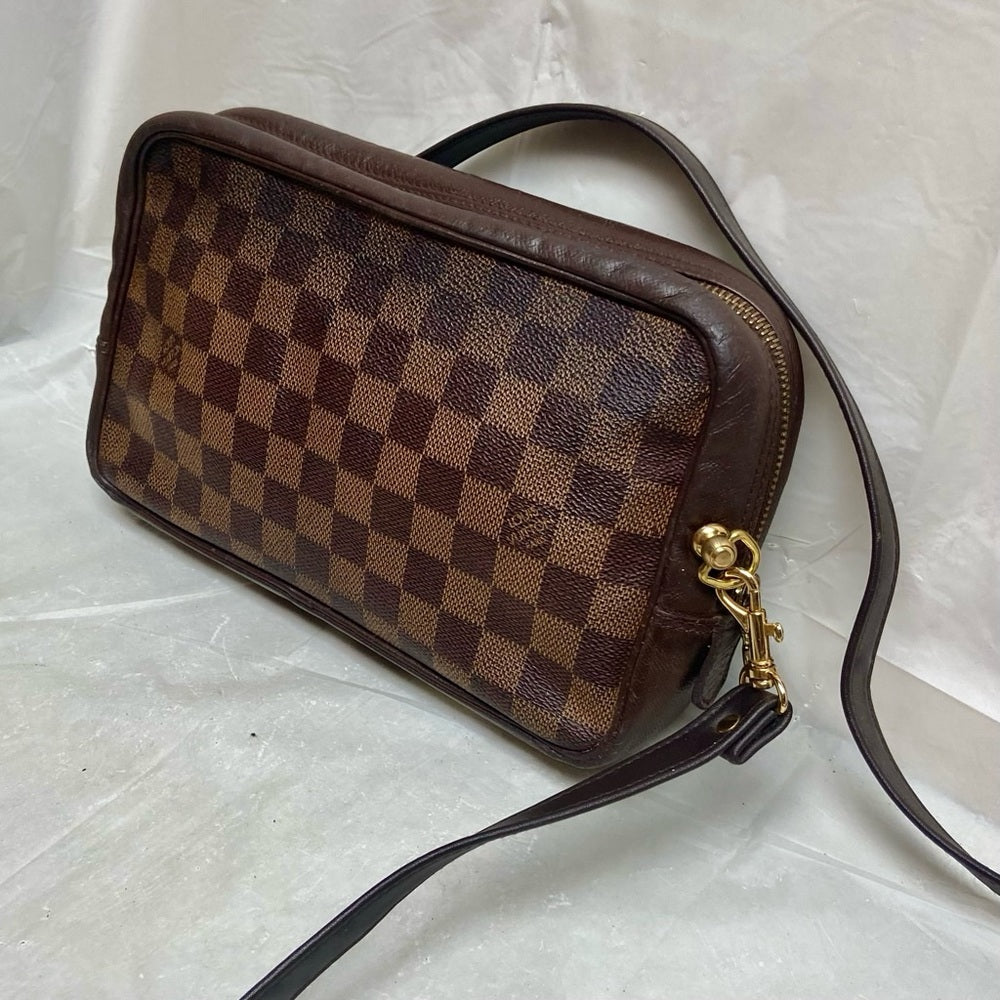 Vintage Louis Vuitton Damier Clutch- Crossbody Bag (CA1012)