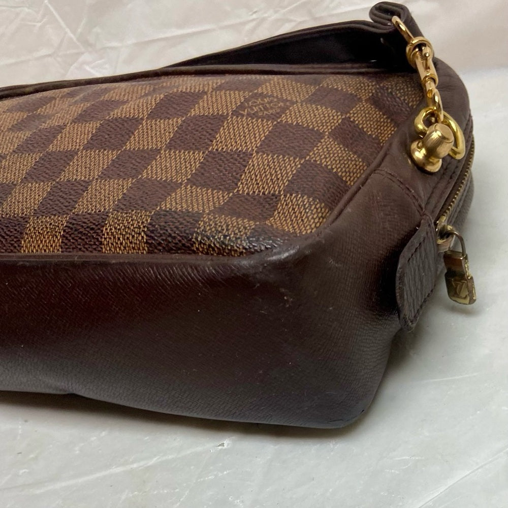 Vintage Louis Vuitton Damier Clutch- Crossbody Bag (CA1012)