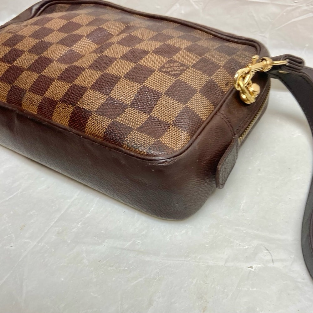 Vintage Louis Vuitton Damier Clutch- Crossbody Bag (CA1012)