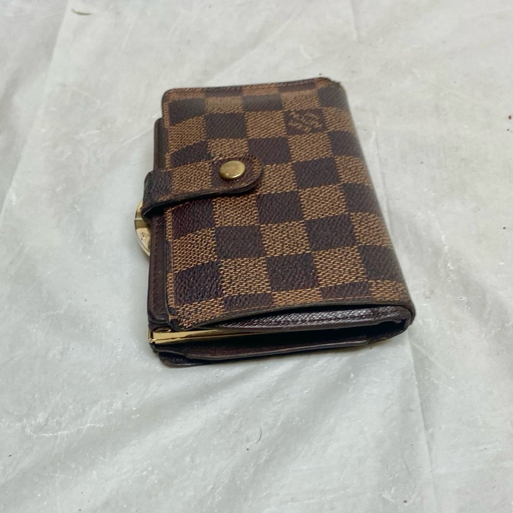 Louis Vuitton Damier Ebene Kisslock Compact Wallet 5in x 4in