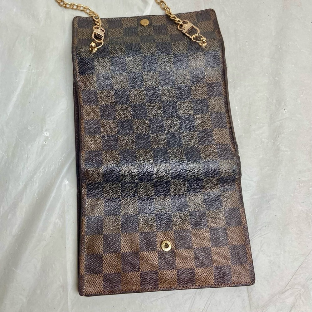 Louis Vuitton, Damier Ebene Passport Wallet -Crossbody (SP0024)